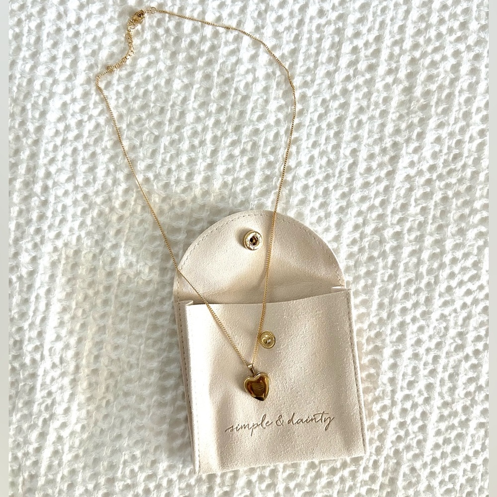Simple & Dainty Heart Locket Necklace